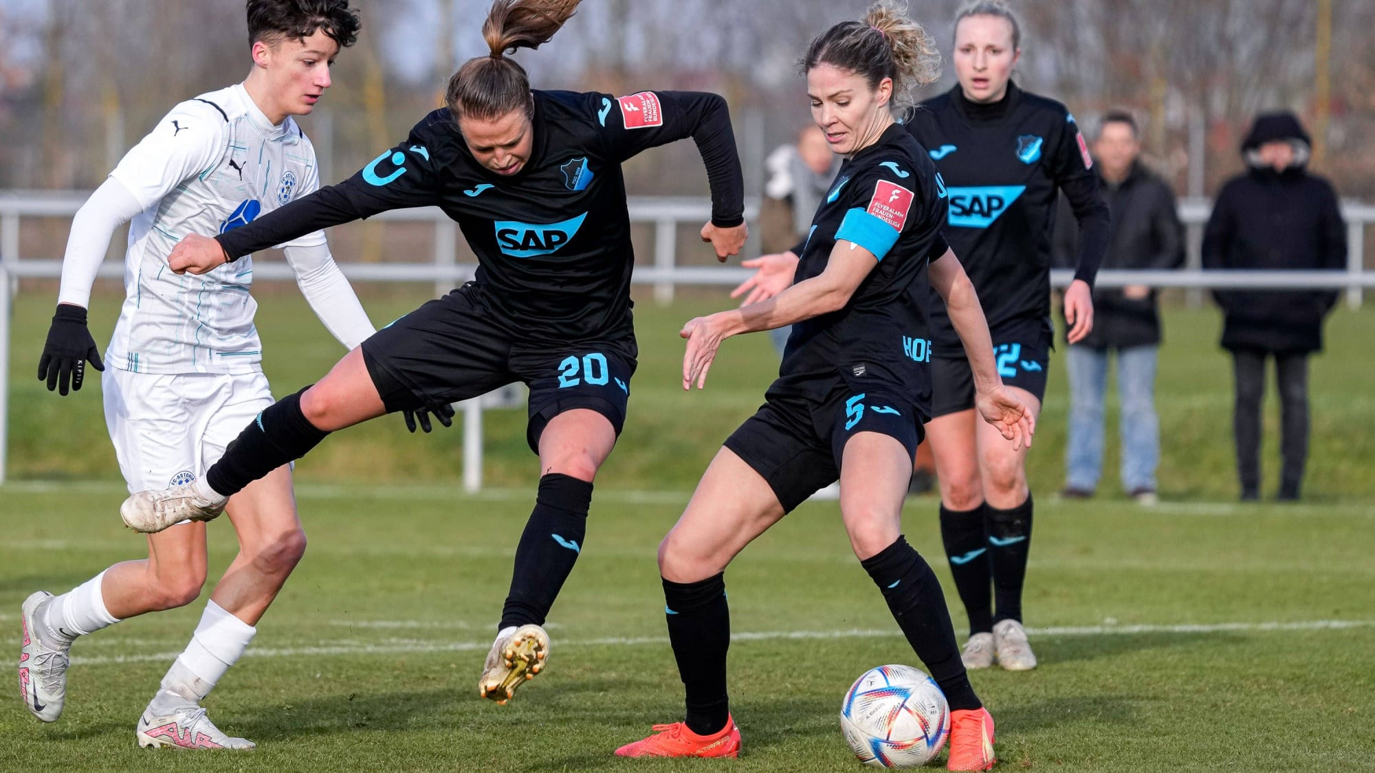 Simone Engelhardt Startklar: Der Formcheck der Frauen-Bundesliga - kicker