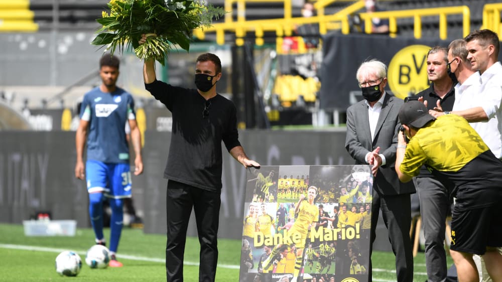 Es Gibt Kein Boses Blut Bvb Verabschiedet Mario Gotze Kicker Es Gibt Kein Boses Blut Bvb Verabschiedet Mario Gotze Kicker