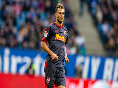 Zweimal Aue und KSC - die Zweitliga-Sperren am 26 ...