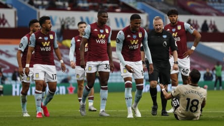 Villa-Spieler beschweren sich beim Schiedsrichter und Bruno Fernandes
