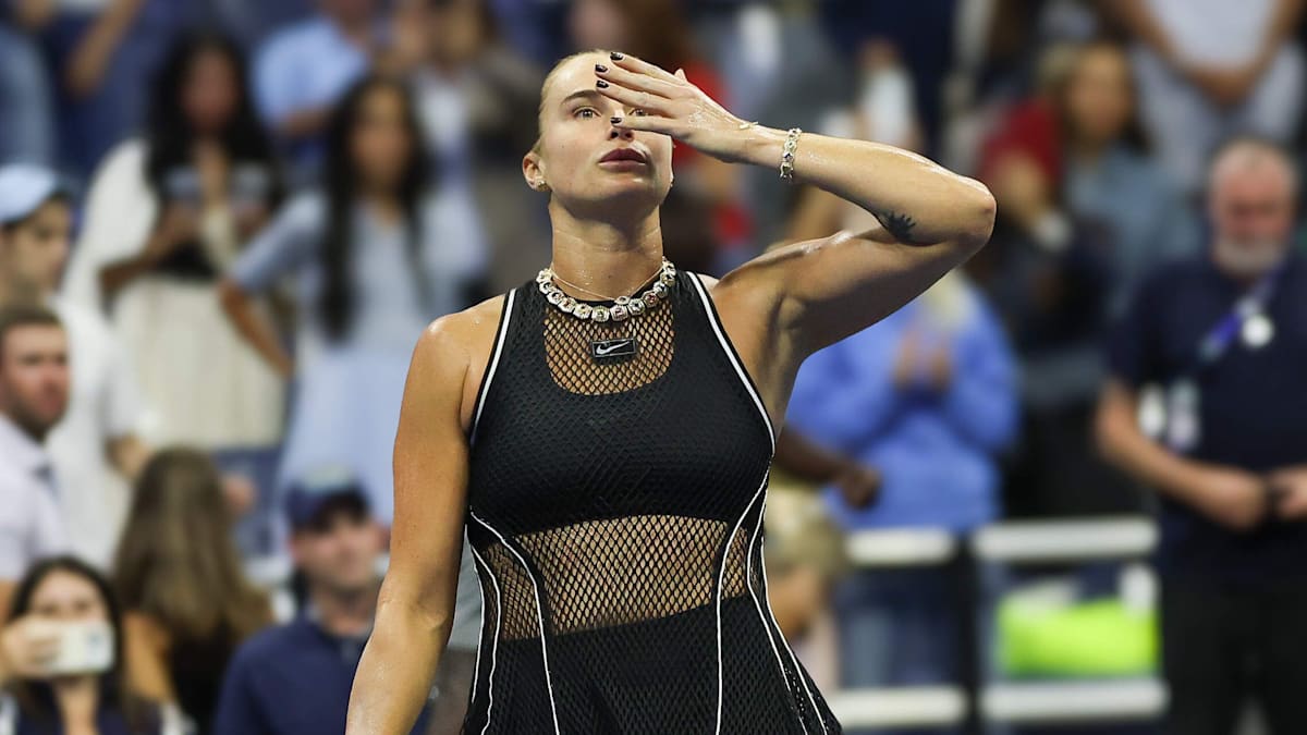 Sabalenka breaks off serve: |