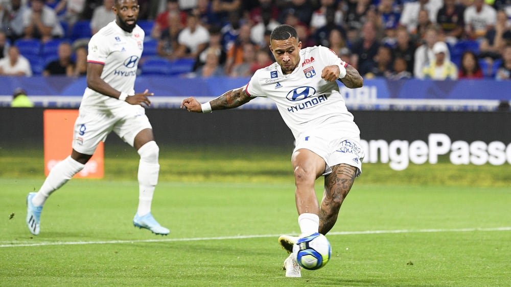 Depay Brilliert Lyon Uberrennt Angers Kicker