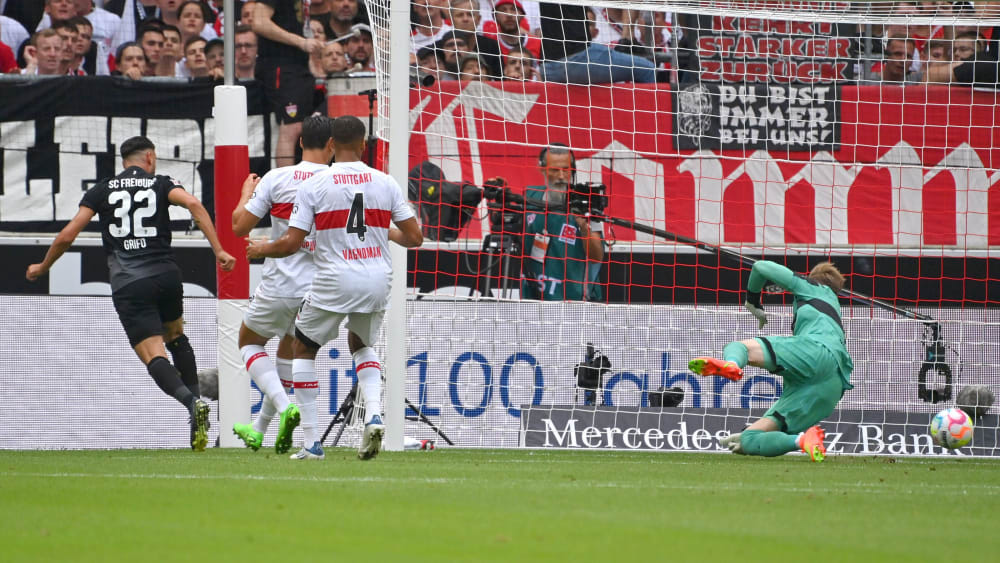 Die Stuttgarter Defensive verliert Grifo aus den Augen