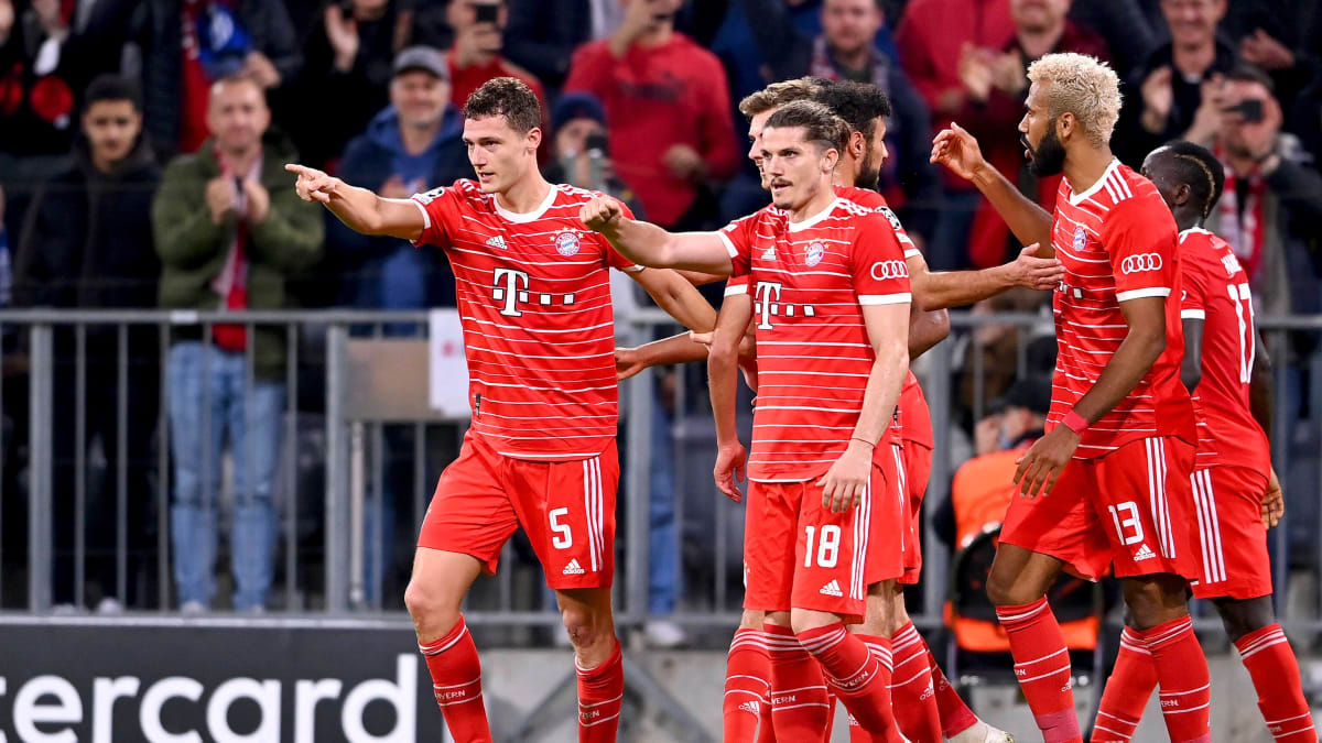 Pavard nimmt Ausrutscher dankend an: Bayern holt sechsten Sieg im sechsten Spiel