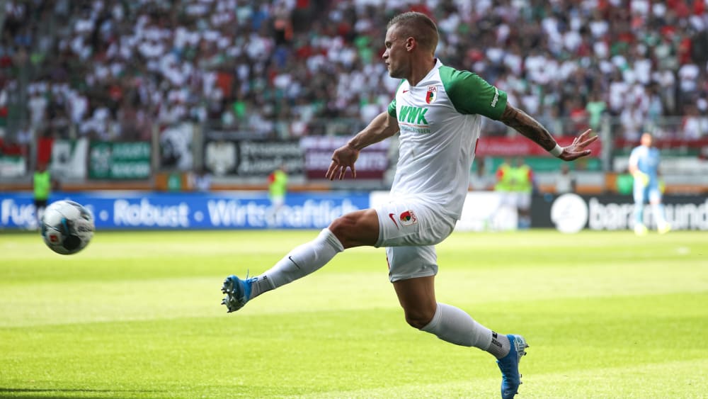 Zahlt noch jemand 20 Millionen Euro? Philipp Max wollte Augsburg eigentlich verlassen.