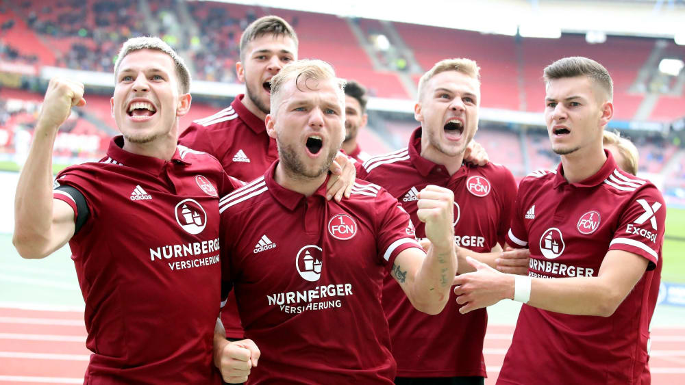 Voll dabei im Aufstiegsrennen: Nürnberger Jubel gegen Heidenheim.