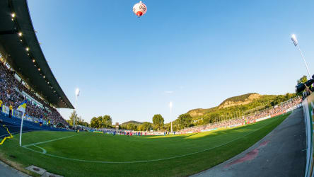 Das Ernst-Abbe-Sportfeld in Jena, Heimspielstätte von Drittligist Carl Zeiss, wird in eine moderne Arena umgewandelt