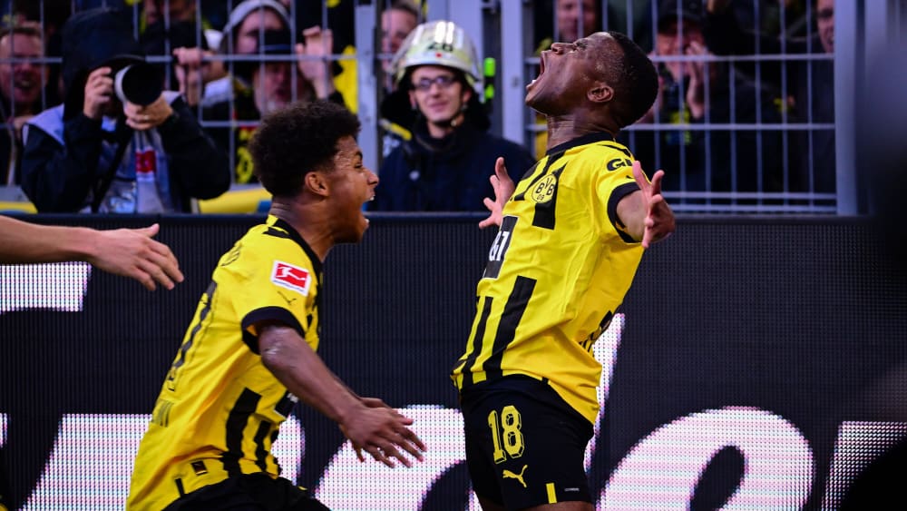 Nach "Wut im Bauch": Moukoko hofft auf lange Siegesfeier - kicker