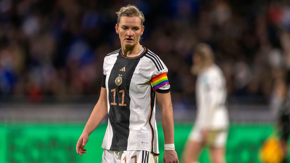 Wie zendt de wedstrijd Nederland-Duitsland live uit op tv?