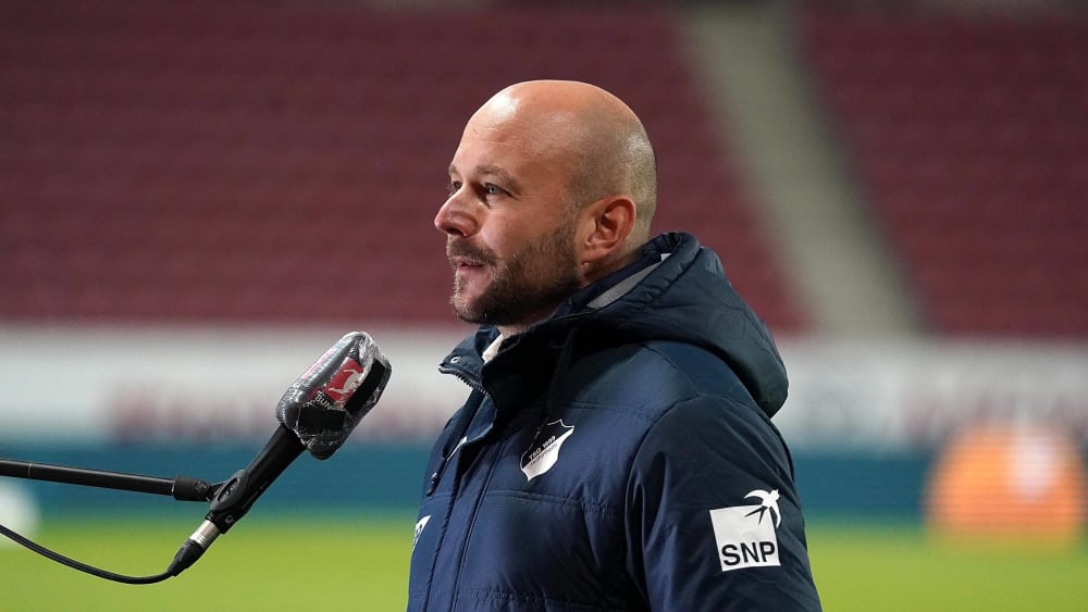 "Eine Sauerei": TSG-Manager Alexander Rosen äußerte sich deutlich zum jüngsten Gerücht um Trainer Sebastian Hoeneß.