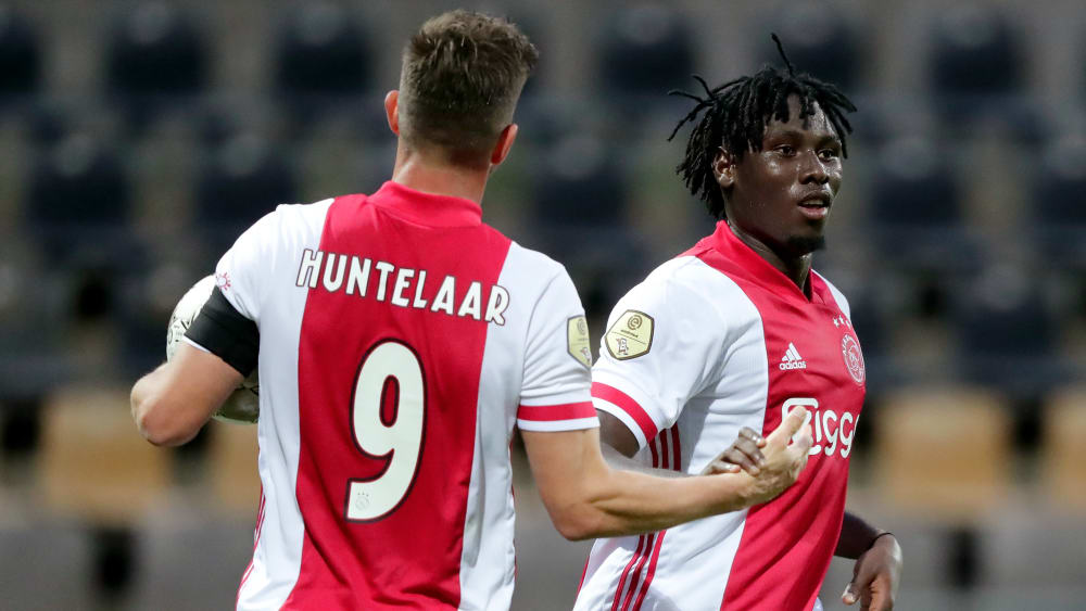 Venlo Ajax 0 13 Auch Huntelaar Trifft Bei Schutzenfest Doppelt Kicker
