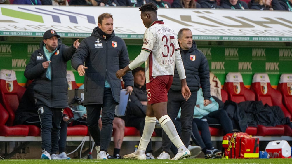 Verließ nach seinem Platzverweis geknickt das Spielfeld: Juma Bah