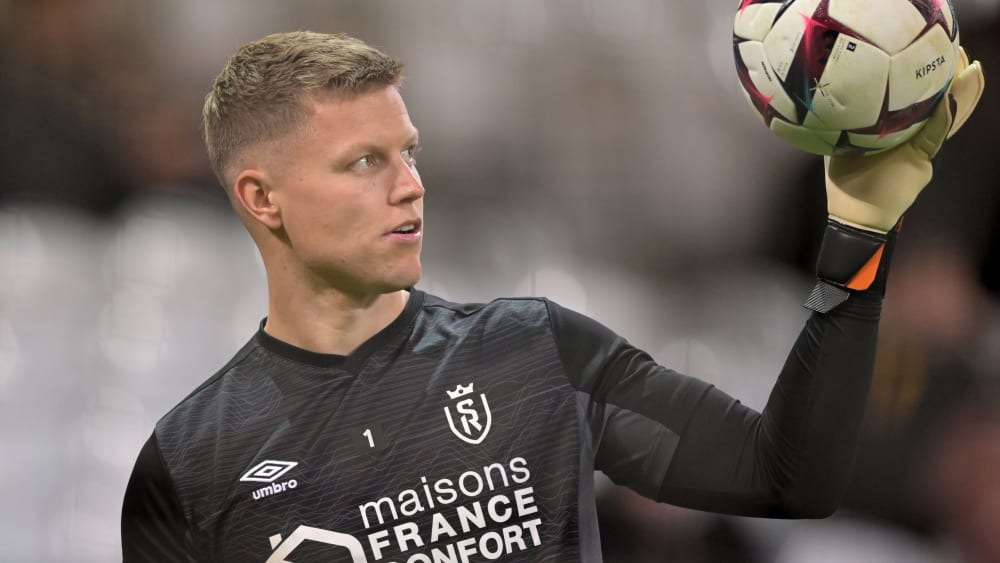 Bayer will ReimsTorwart Pentz kicker