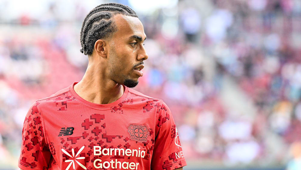 Muss derzeit von der Seite zuschauen: Der an der Wade verletzte Guela Doué fällt auch nach der Länderspielperiode in der Partie gegen Mainz aus.