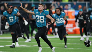 Oct 11, 2026; Tottenham, ENG;  Jacksonville Jaguars kicker Cam Little (39) celebrates with teammates after kicking the game winning field goal to defeat the Philadelphia Eagles at Tottenham Hotspur Stadium.  Mandatory Credit: Nathan Ray Seebeck-Imagn Images