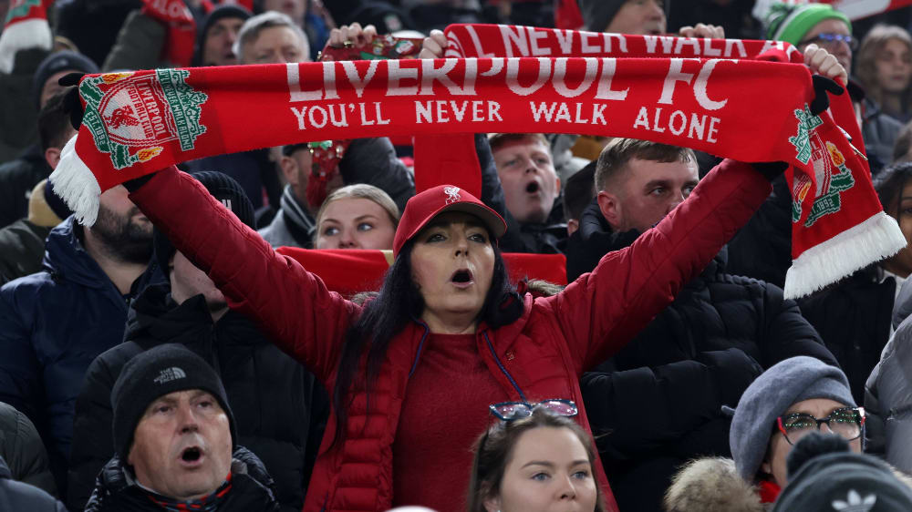 Das Ende einer Tradition? Ein Liverpool-Fan am Boxing Day 2024 in Anfield, als die Reds Leicester mit 3:1 bezwangen.
