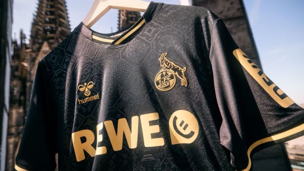 1. FC Köln Bettwäsche Ausweichtrikot - Schwarz Mit Goldenem Logo