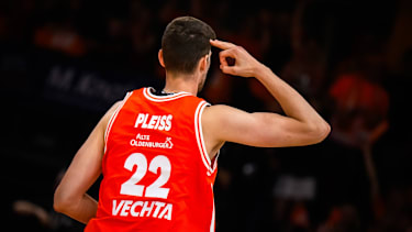 22.05.2026, Rasta Dome, Vechta Basketball, easyCredit Bundesliga, Playoffs Viertelfinale, Rasta Vechta vs. ALBA Berlin Tibor Pleiß Pleiss ( 22 Vechta) *** 22 05 2026, Rasta Dome, Vechta Basketball, easyCredit Bundesliga, Playoffs quarterfinals, Rasta Vechta vs ALBA Berlin Tibor Pleiß Pleiss 22 Vechta
