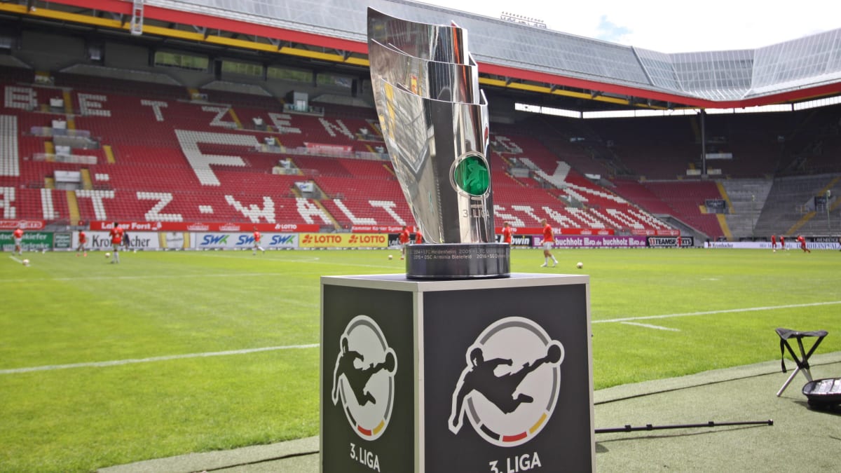 Spielplan 3 Liga Kaiserslautern Eroffnet Gegen Dresden Kicker