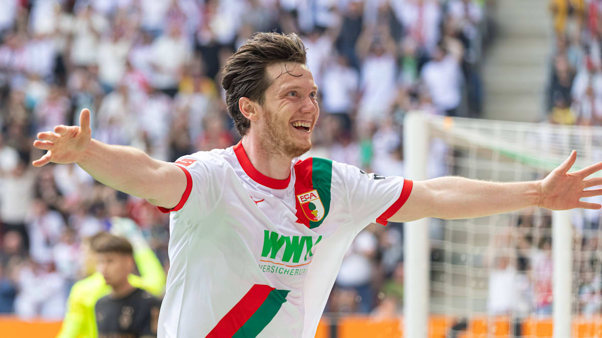 Club record in sight: Michael Gregoritsch stays with FC Augsburg