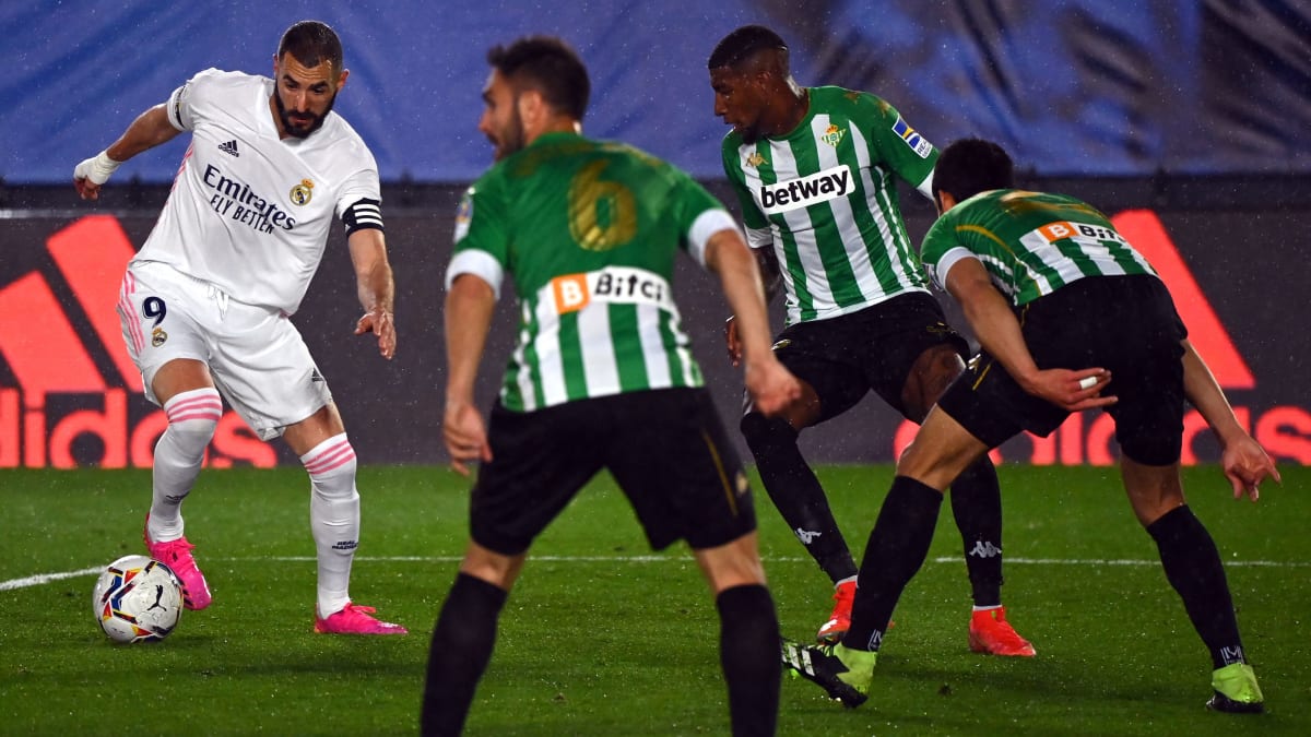 Real Madrid Steht Im Regen Betis Wird Zum Stolperstein Kicker