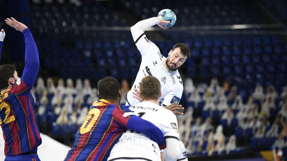 Sprungwurf gegen den FC Barcelona: Domagoj Duvnjak.
