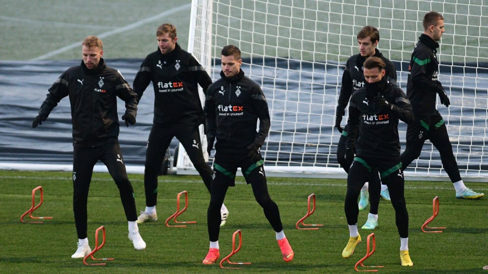 GladbachAuftakt mit Neuhaus und ohne Lainer kicker