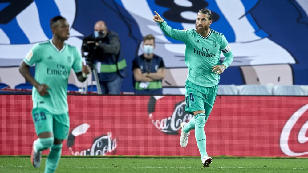 Sergio Ramos (re.)