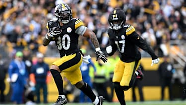 Oct 11, 2026; Pittsburgh, Pennsylvania, USA;  Pittsburgh Steelers running back Jaylen Warren (30) scores a touchdown in the third quarter against the Indianapolis Colts at Acrisure Stadium.  Mandatory Credit: Barry Reeger-Imagn Images