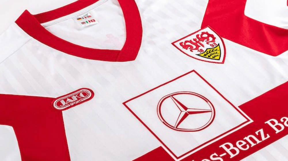 Das Sondertrikot des VfB Stuttgart in Anlehnung an 1992.