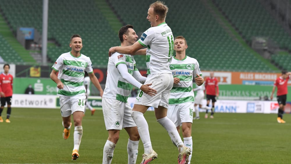 Kongeniales Fürther Duo: Branimir Hrgota und Havard Nielsen.