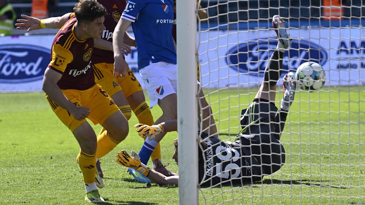 Drei Eigentore: Dukla Prag schießt sich selbst zum Abstieg