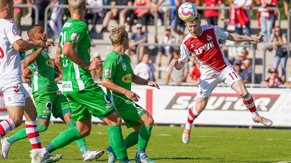 Florian Caines anota para poner el 2-0.