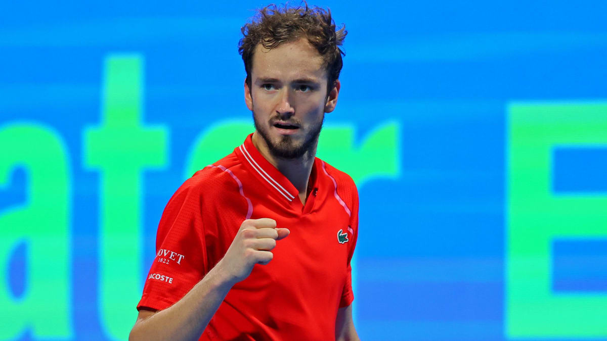 Medvedev weiter in TopForm Swiatek im Finale gestoppt kicker