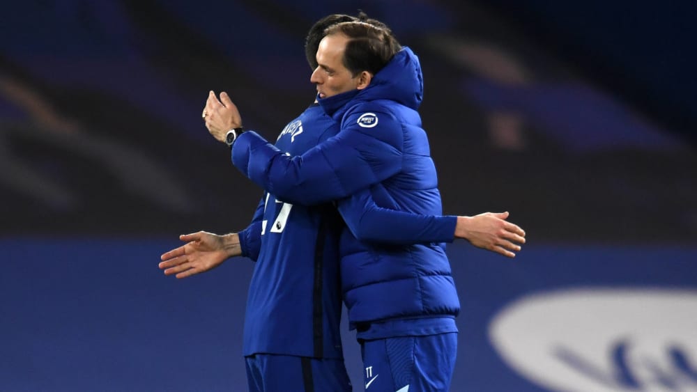 Gratulation zur guten Leistung: Thomas Tuchel war mit der Performance von Kai Havertz beim 2:0 gegen Everton sehr zufrieden.