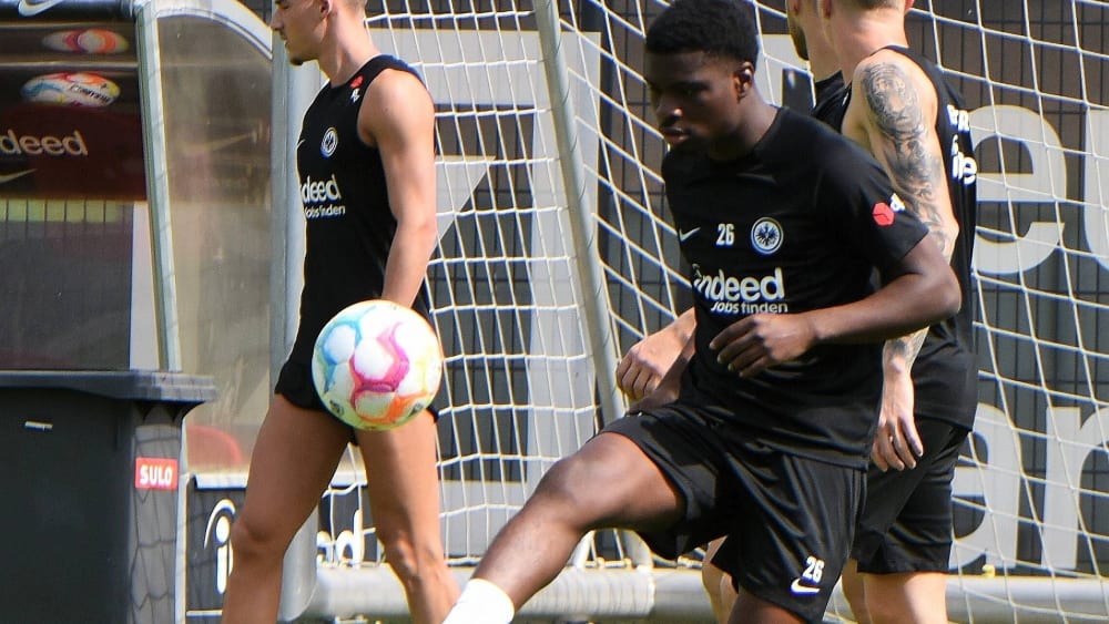 Warum Dina Ebimbe im Januar beeindruckt von der SGE war kicker