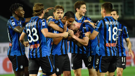 Die Spieler von Atalanta Bergamo beim Jubel.