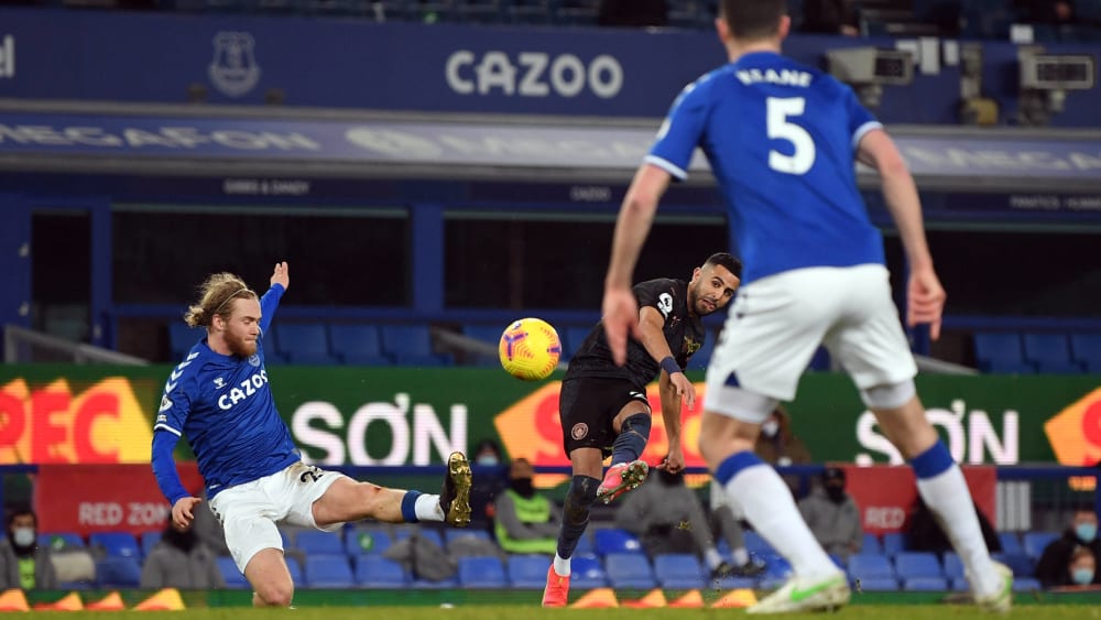 Sieg Nummer 12: Mahrez' Traumtor lässt den Vorsprung ...