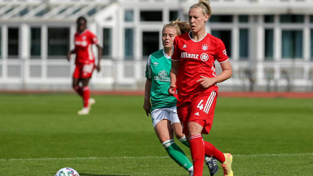 Kristin Demann trägt über 2020/21 hinaus das Trikot des FC Bayern.