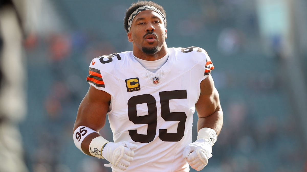 Key to the Super Bowl? Rams sign sack machine Garrett
