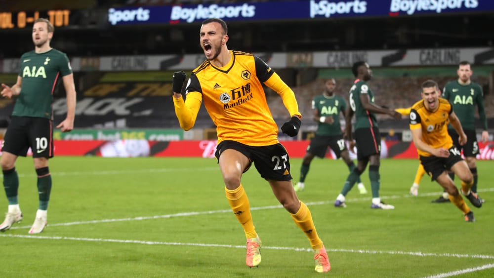 Geballte Faust: Romain Saiss bejubelt sein 1:1.