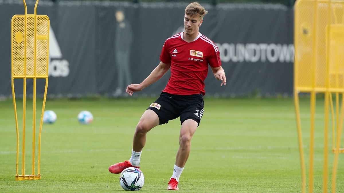 Viktoria Berlin leiht UnionTalent Dehl aus kicker