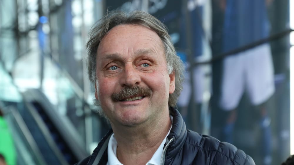 Soll dem Wuppertaler SV dank seiner Expertise weiterhelfen: Peter Neururer.