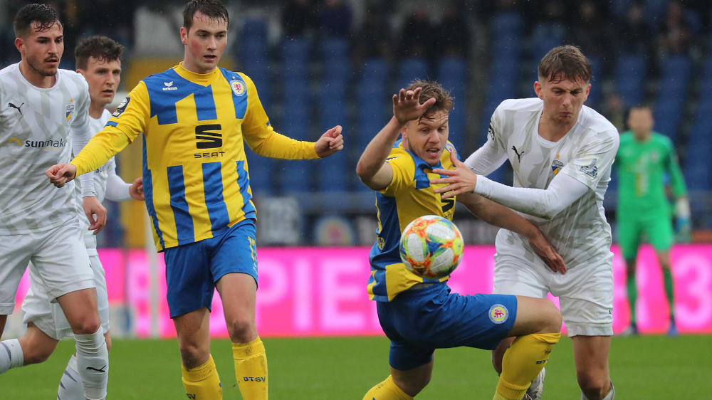 Braunschweig gegen Carl Zeiss Jena