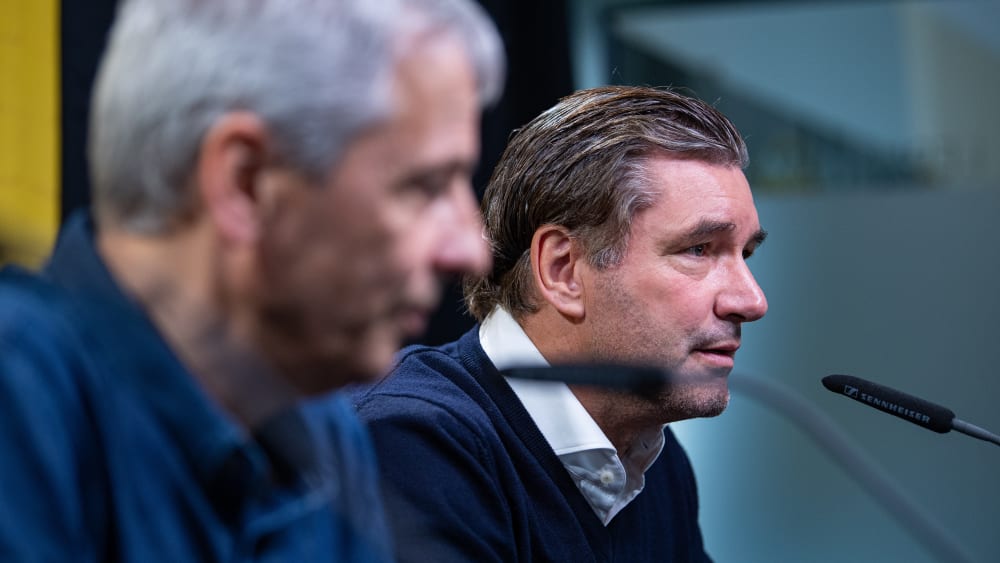 Zorc Starkt Favre Kriegen Das In Dieser Konstellation Hin Kicker