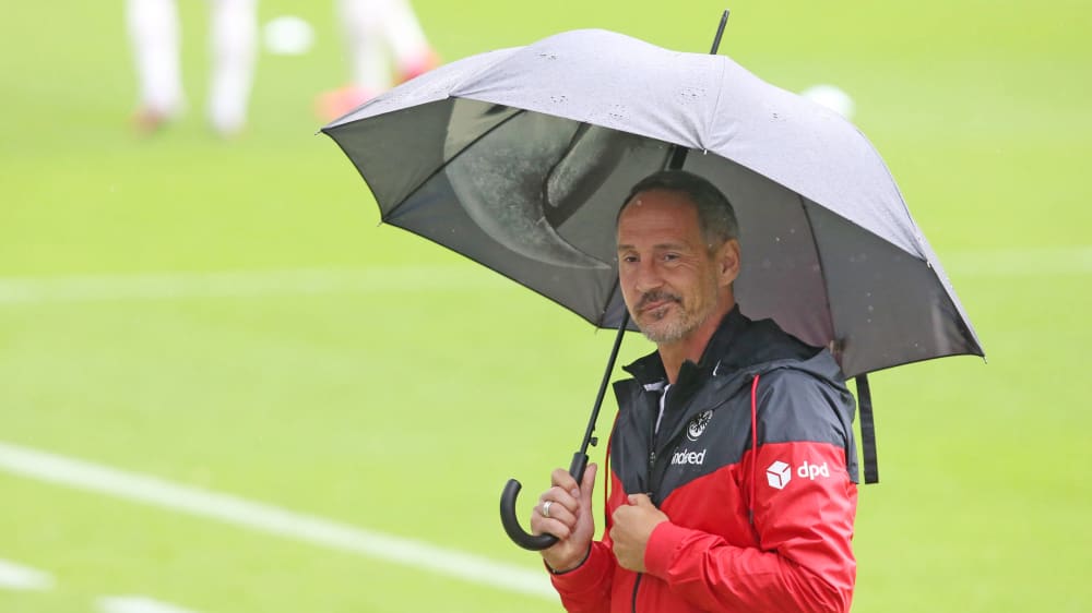Hofft auf einen mutigen Auftritt der Eintracht: Trainer Adi Hütter.