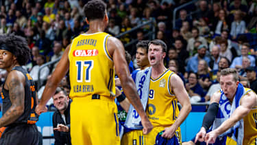 Basketball Berlin 18.09.2026 Saison 2026 2027 EasyCredit BBL 1. Bundesliga Männer, Herren Alba Berlin - NINERS Chemnitz Jonas Mattisseck (Alba Berlin, No.09) Jubel Norris Agbakoko (Alba Berlin, No.17) Justin Bean (Alba Berlin, No.34) *** Basketball Berlin, September 18, 2026; 2026-2027 Season; EasyCredit BBL 1 Bundesliga Men; Alba Berlin vs. NINERS Chemnitz; Jonas Mattisseck (Alba Berlin, No. 09) celebrates; Norris Agbakoko (Alba Berlin), No. 17 Justin Bean, Alba Berlin, No. 34