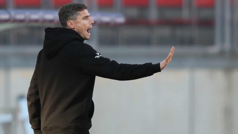 Nur die Ruhe: Club-Trainer Robert Klauß verspricht eine "sorgenfreie Saison".