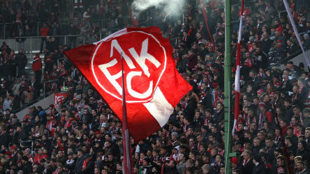 Fans des 1. FC Kaiserslautern hoffen auf einen baldigen Aufstieg
