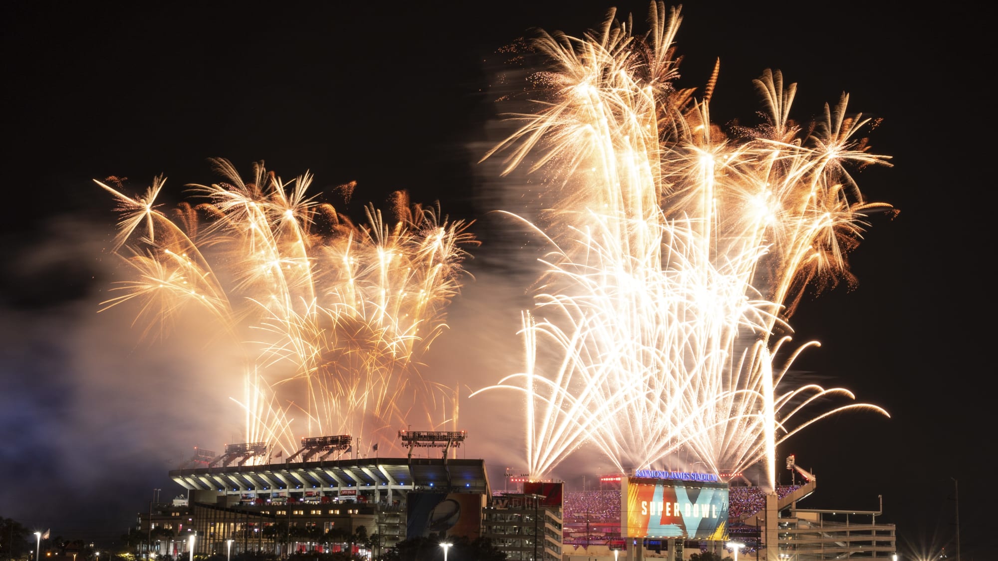 Get super bowl sunday info about the national football league's championship game. Bilder zum Super Bowl: Piratenschiff, Halbzeitshow und ...